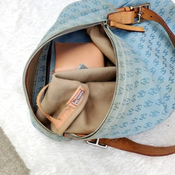 Dooney & Bourke signature shoulder bag - Picture 5 of 13